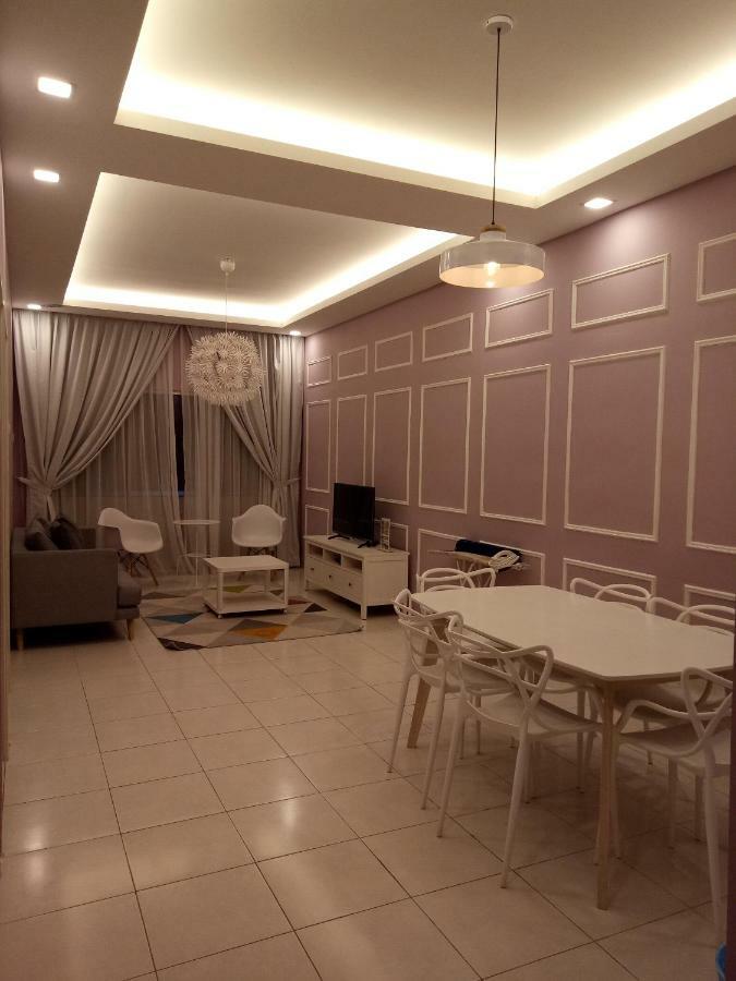 Sky Purple @Ch Apartment Тана Рата Екстериор снимка